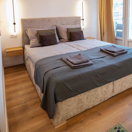 Modern Apartment In Historic City Center Old Town ברטיסלאבה מראה חיצוני תמונה