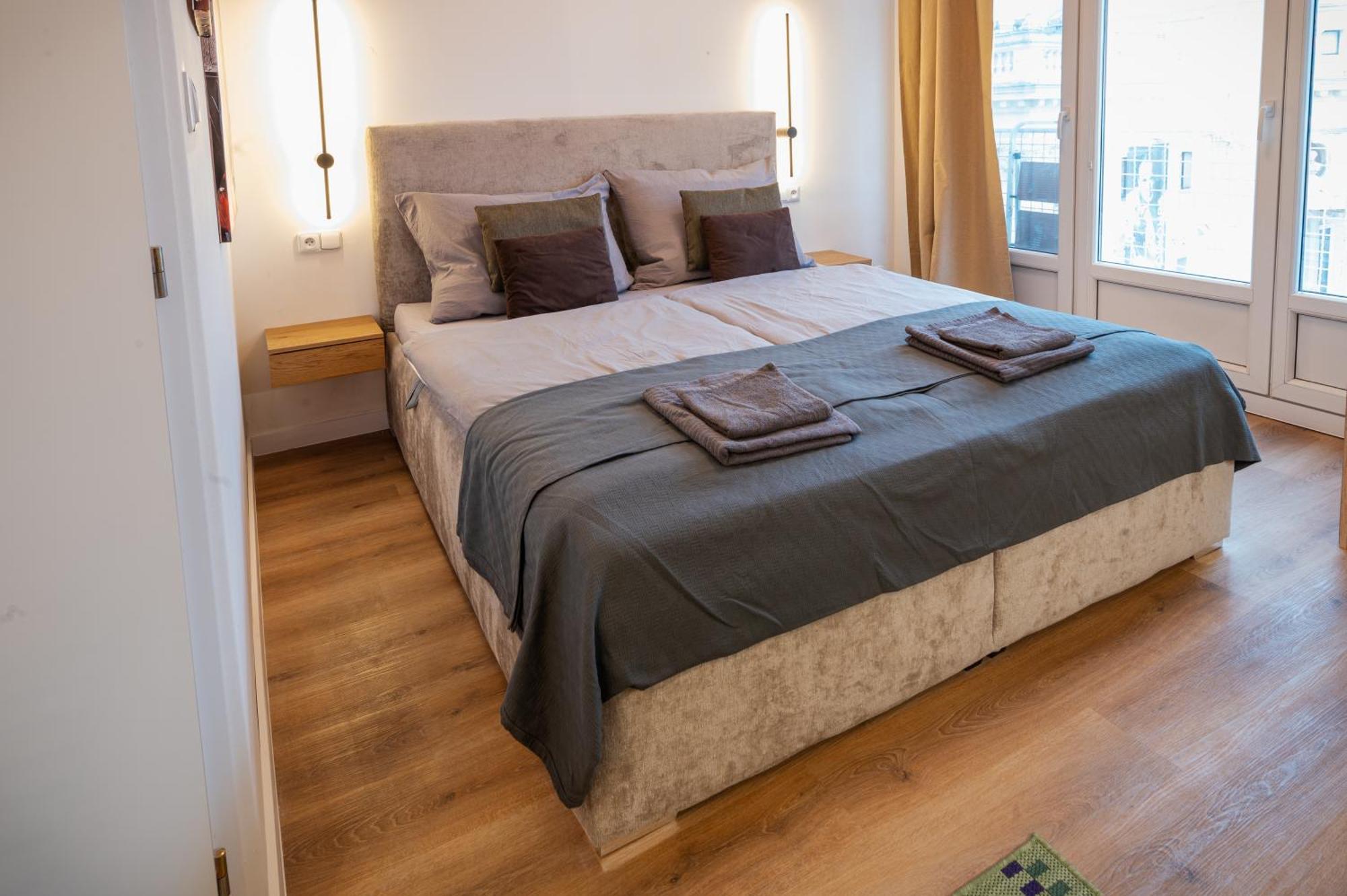 Modern Apartment In Historic City Center Old Town ברטיסלאבה מראה חיצוני תמונה